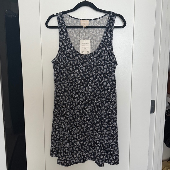 Sezane Leo Dress - Lanzarote Print - Picture 2 of 4